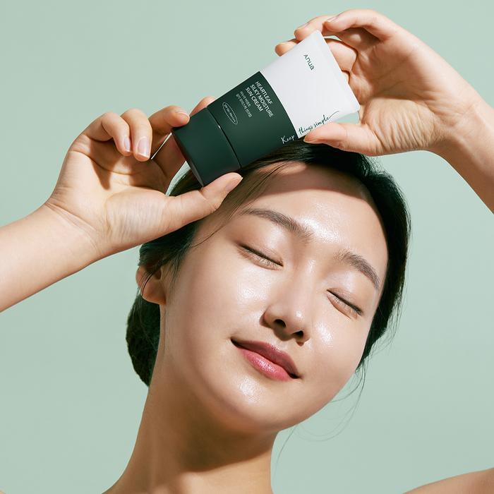 Anua Heartleaf Silky Moisture Sunscreen SPF50+ PA++++ - Image 2