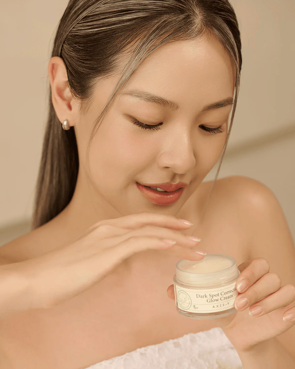 AXIS-Y Dark Spot Correcting Glow Cream - Image 3