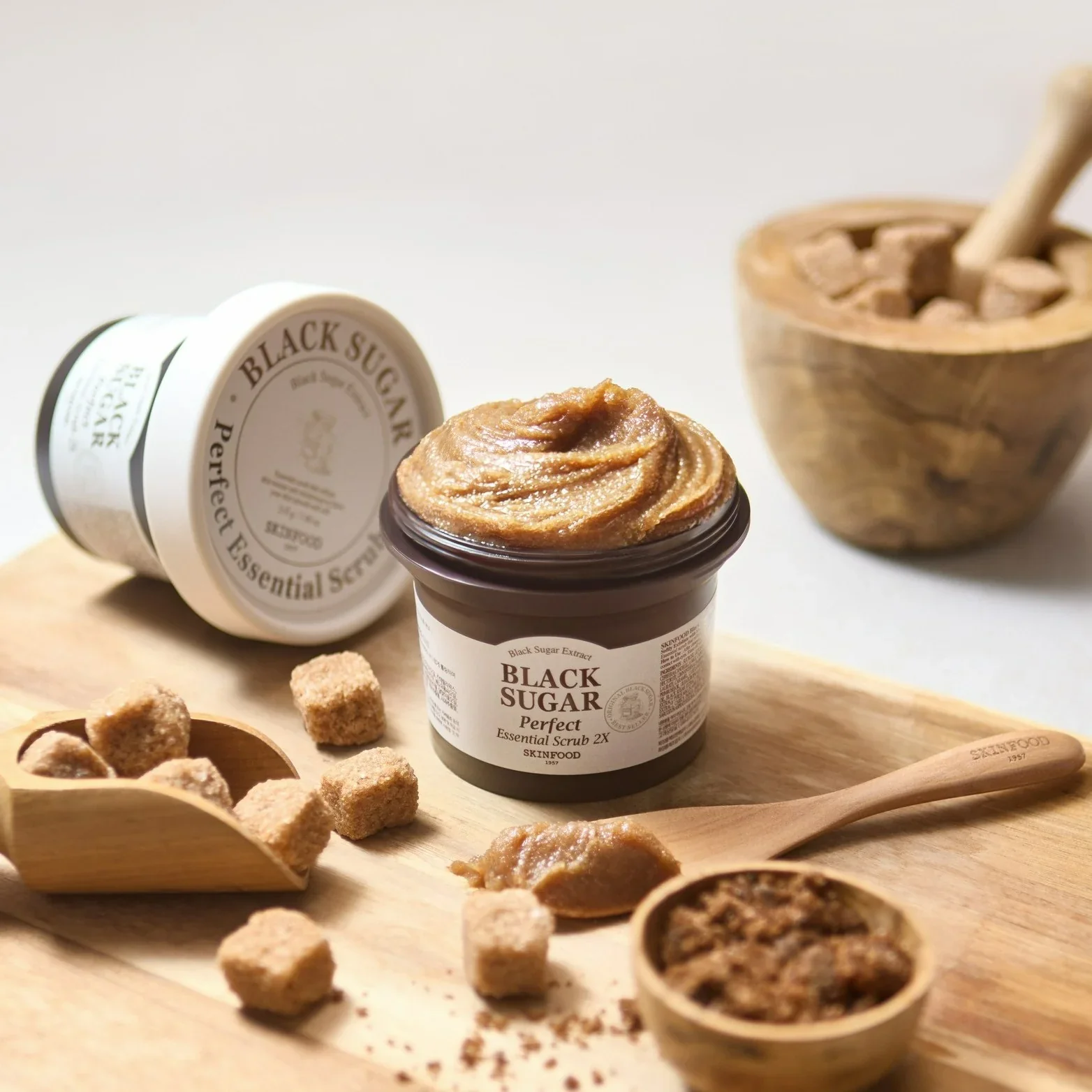 Skinfood Black Sugar Perfect Essential Scrub 2X - Image 2