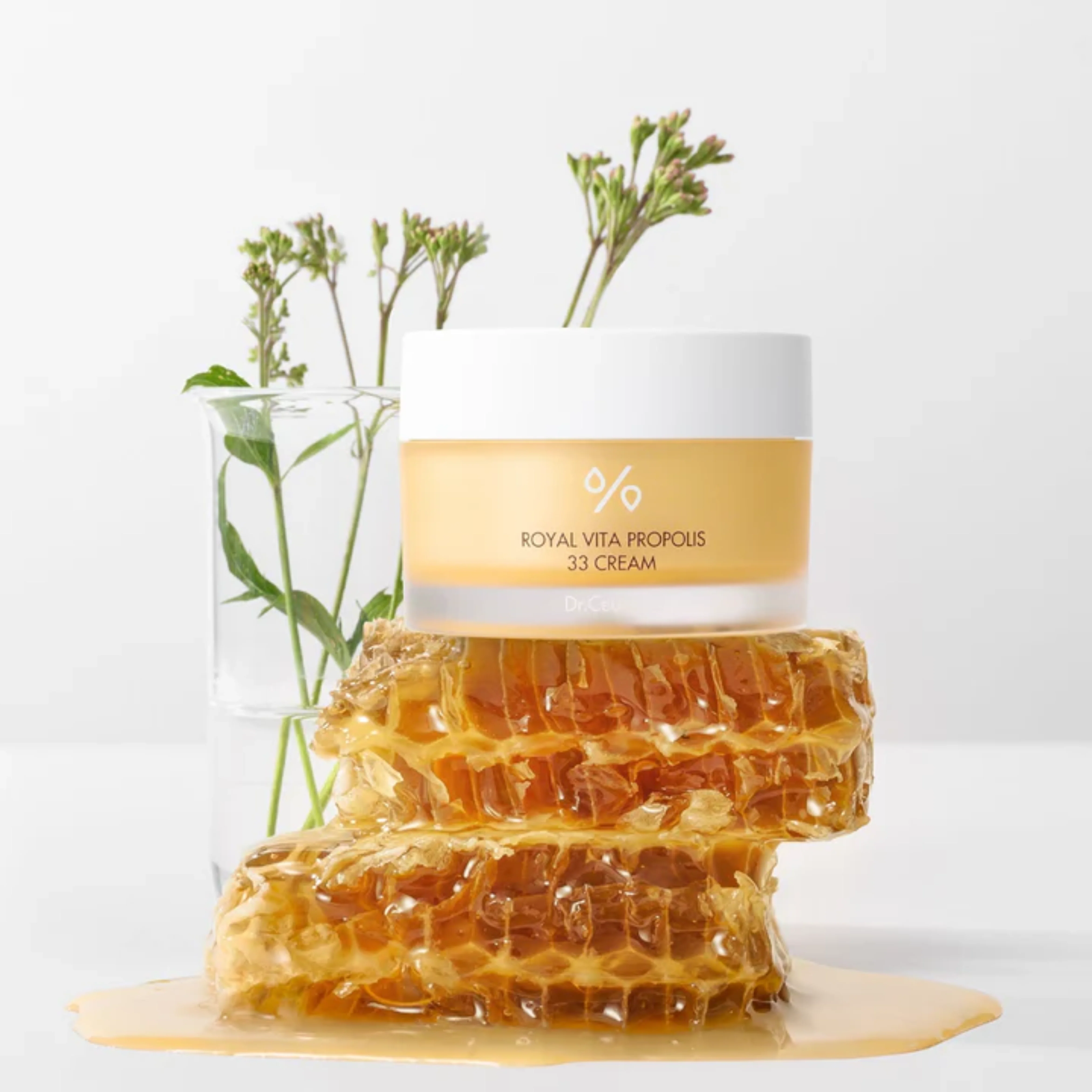 Dr. Ceuracle Royal Vita Propolis 33 Cream - Image 2