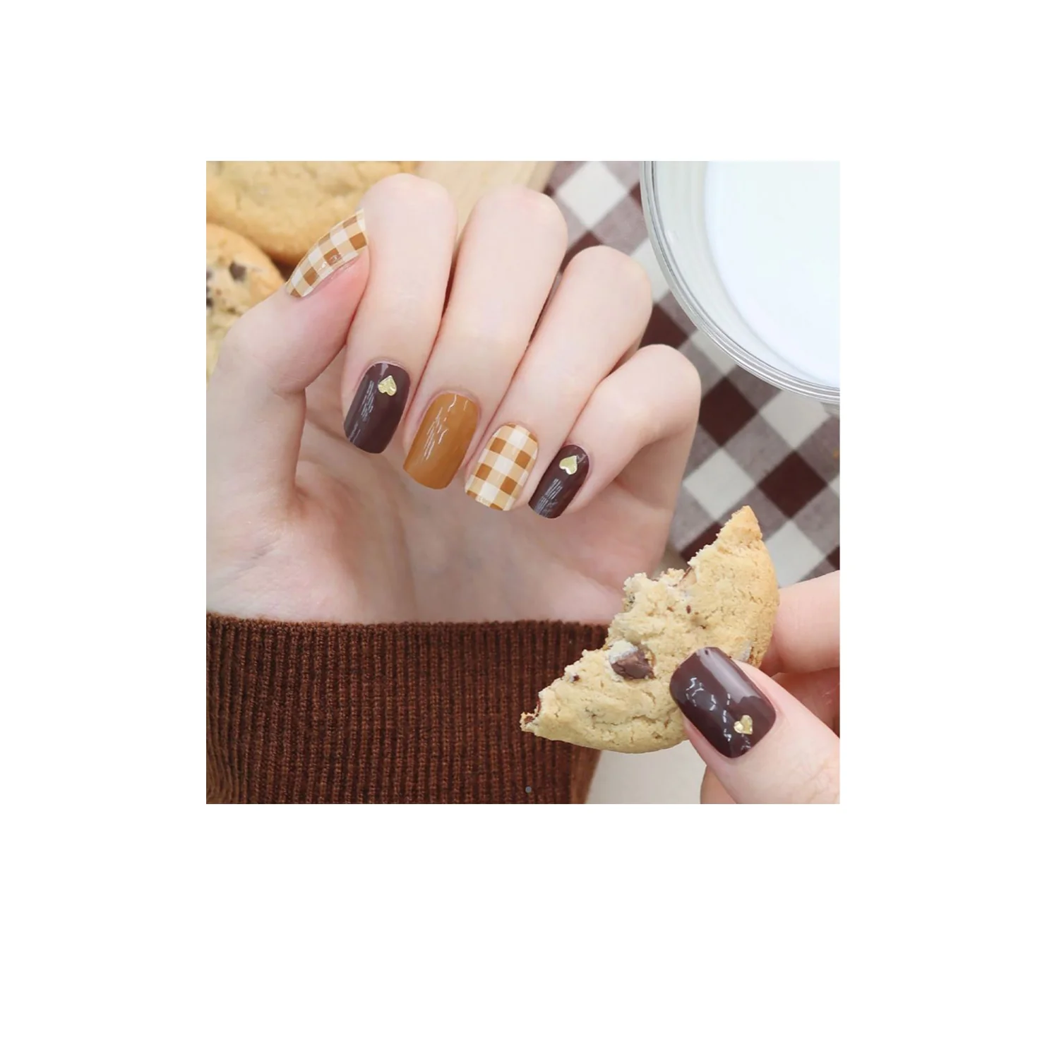 Glossy Blossom Gel Nail Strips Brandy Brown Check - Image 3