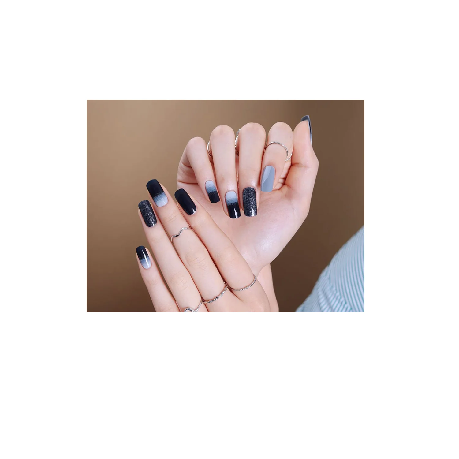 Glossy Blossom Gel Nail Strips Ebony Night - Image 3