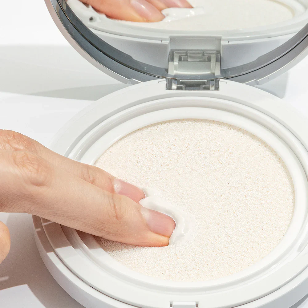 Mary & May Vegan Niacinamide Panthenol Sun Cushion SPF50+ PA++++ - Image 4