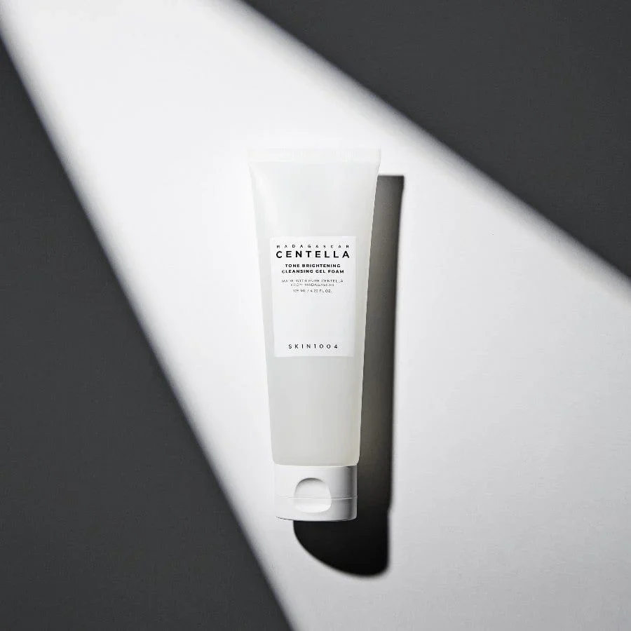 SKIN1004 Madagascar Centella Tone Brightening Cleansing Gel Foam 125ml - Image 2